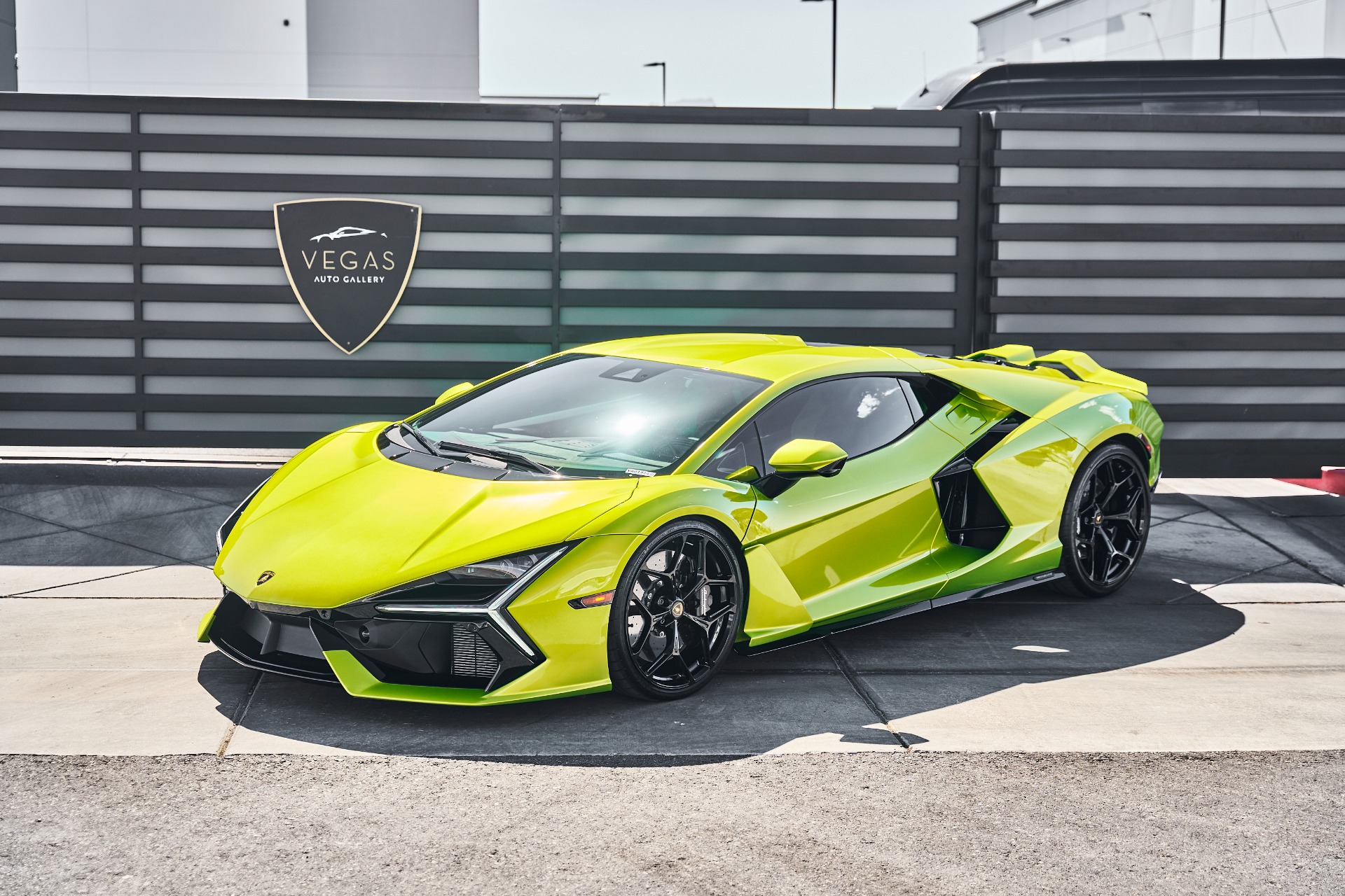 2025 Lamborghini Revuelto