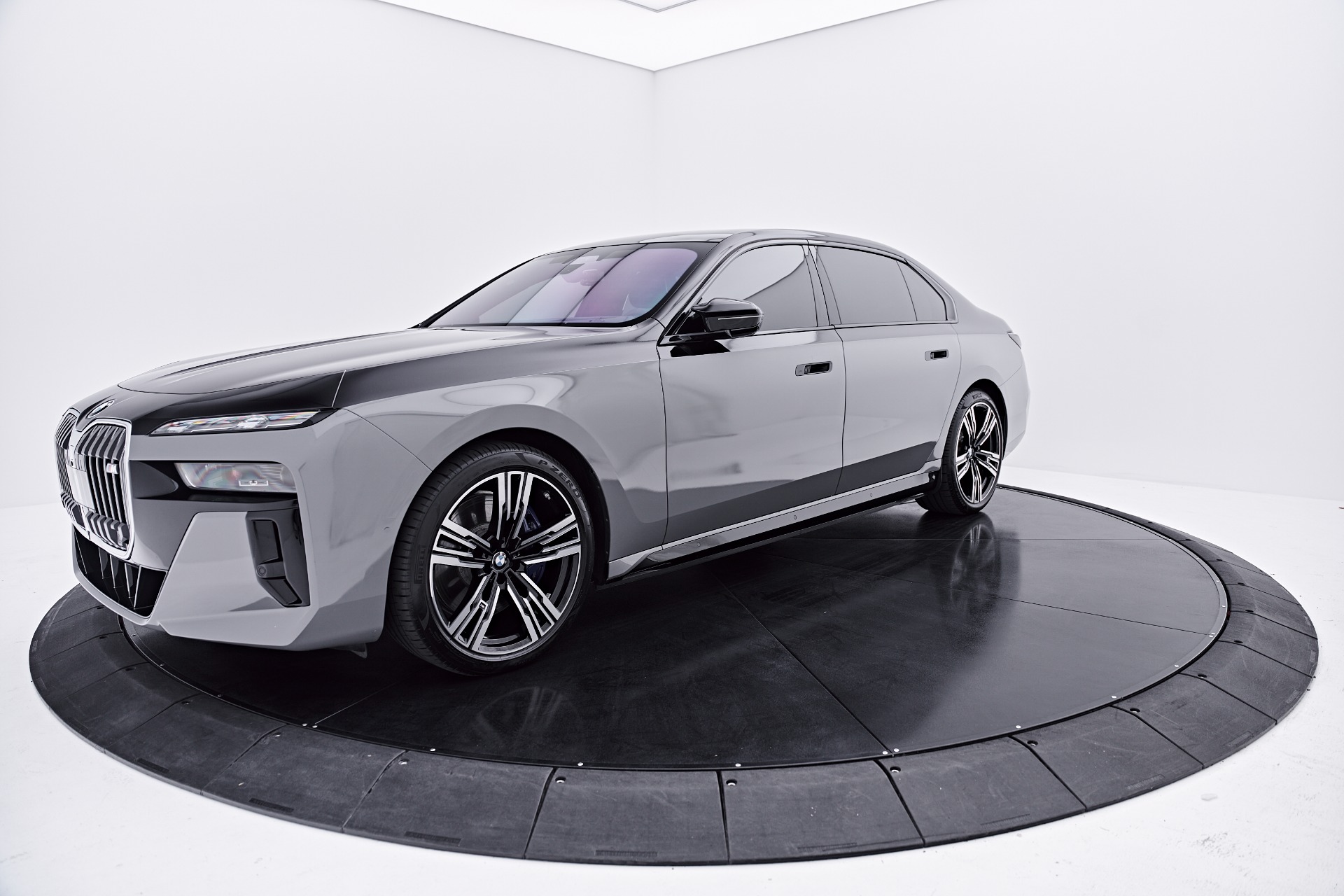 2024 BMW I7 M70