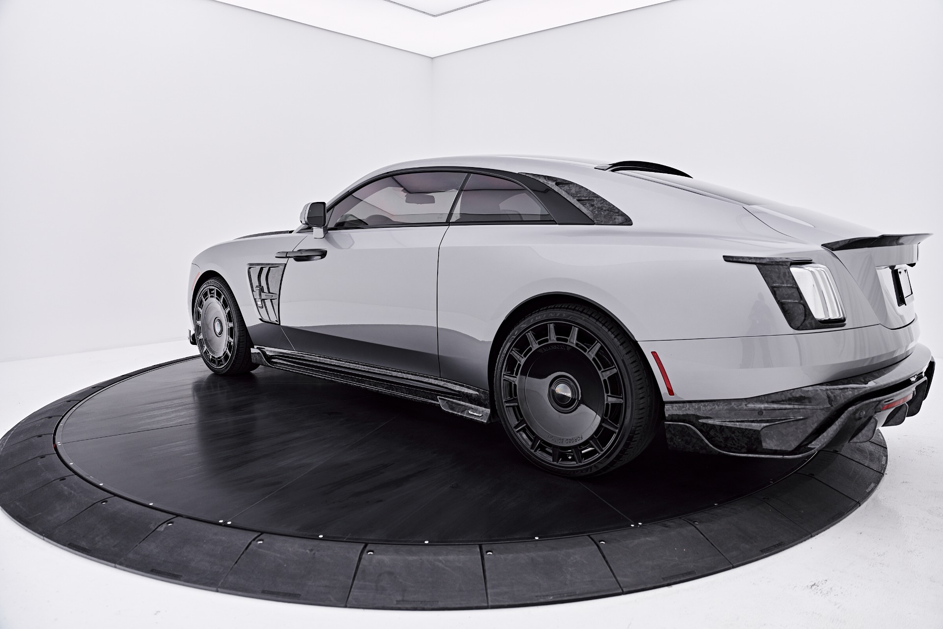 2025 Rolls-Royce Spectre Black Badge - Photo 15