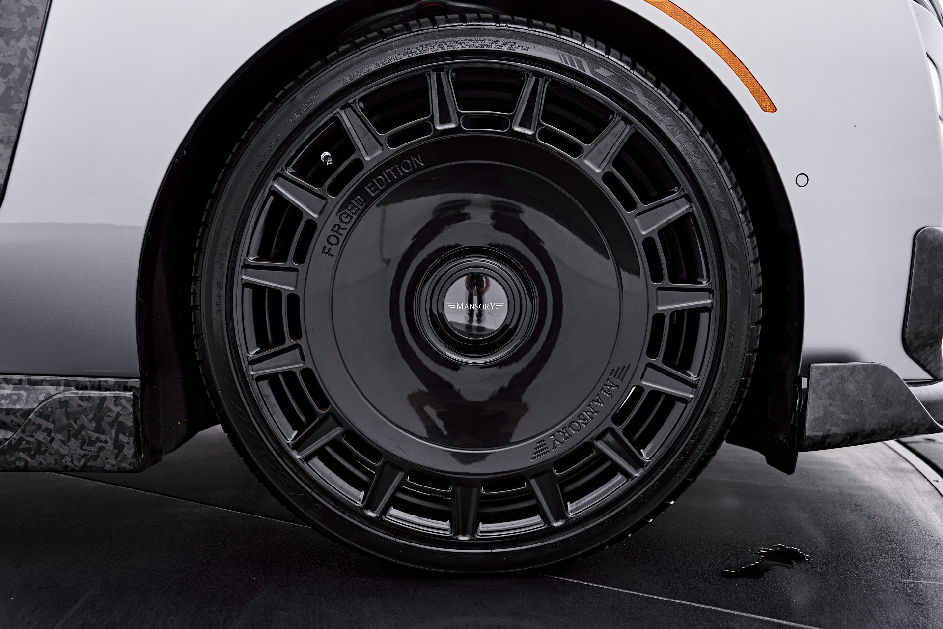 2025 Rolls-Royce Spectre Black Badge - Photo 42