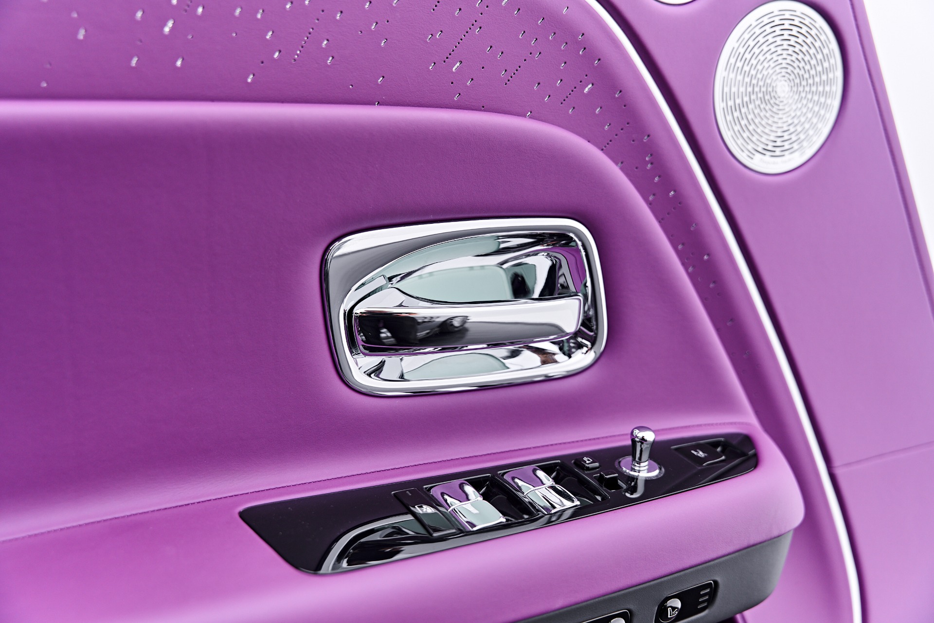 2025 Rolls-Royce Spectre Black Badge - Photo 56