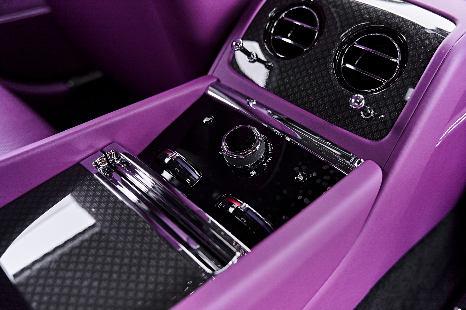 2025 Rolls-Royce Spectre Black Badge - Photo 68