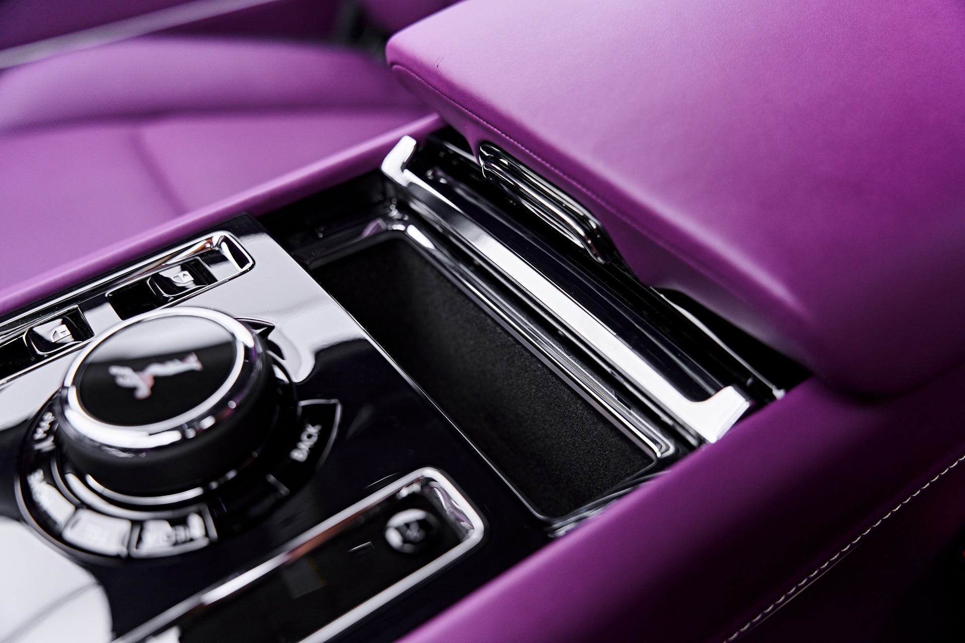 2025 Rolls-Royce Spectre Black Badge - Photo 85