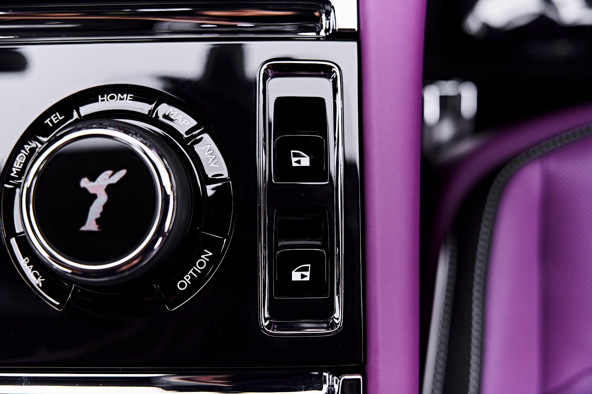 2025 Rolls-Royce Spectre Black Badge - Photo 88