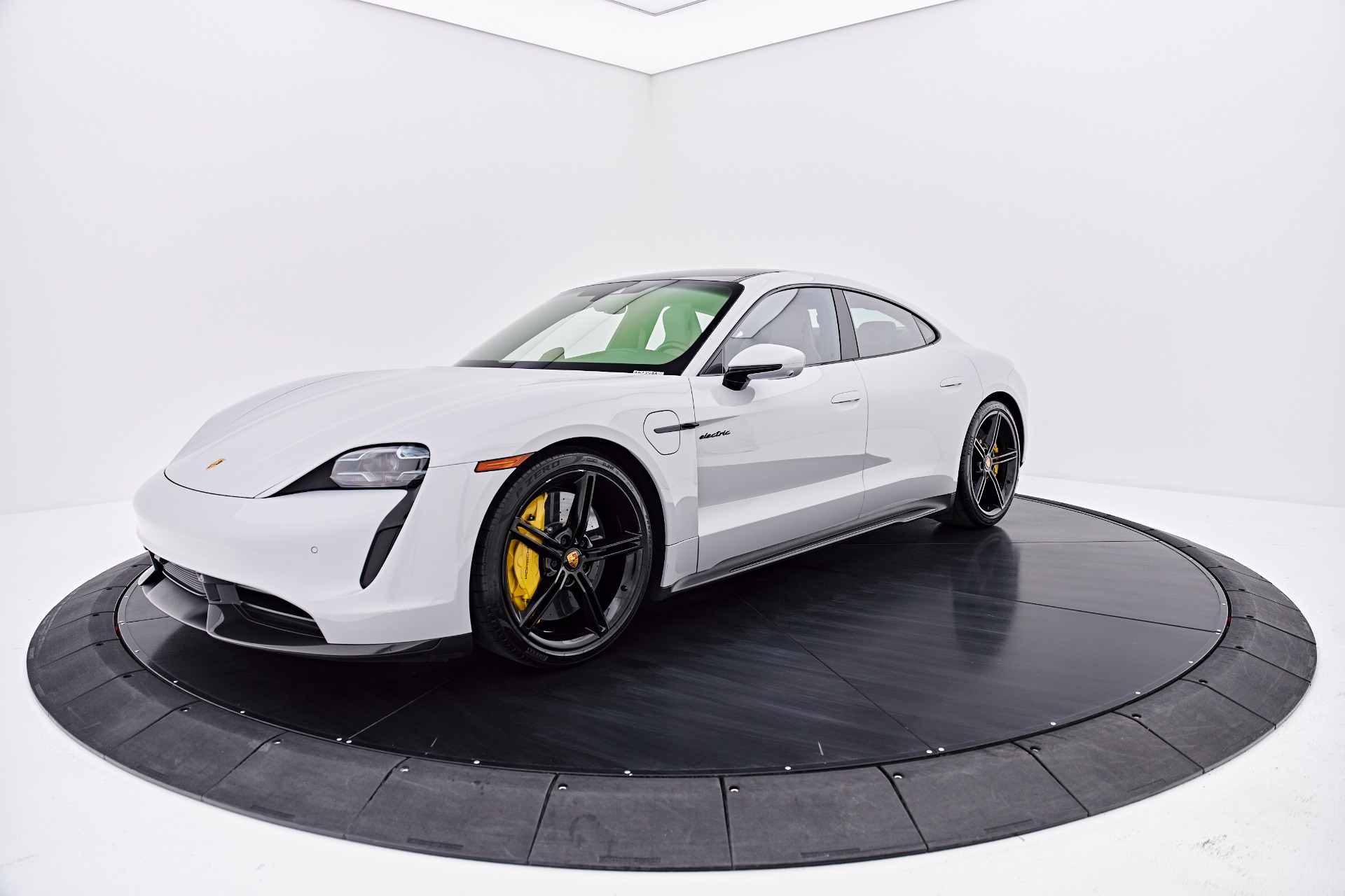2021 Porsche Taycan Turbo S
