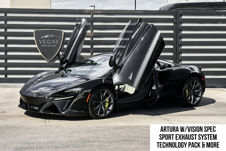 2023 McLaren Artura