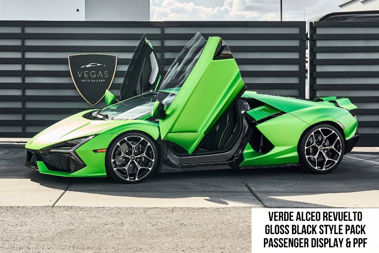 2024 Lamborghini Revuelto