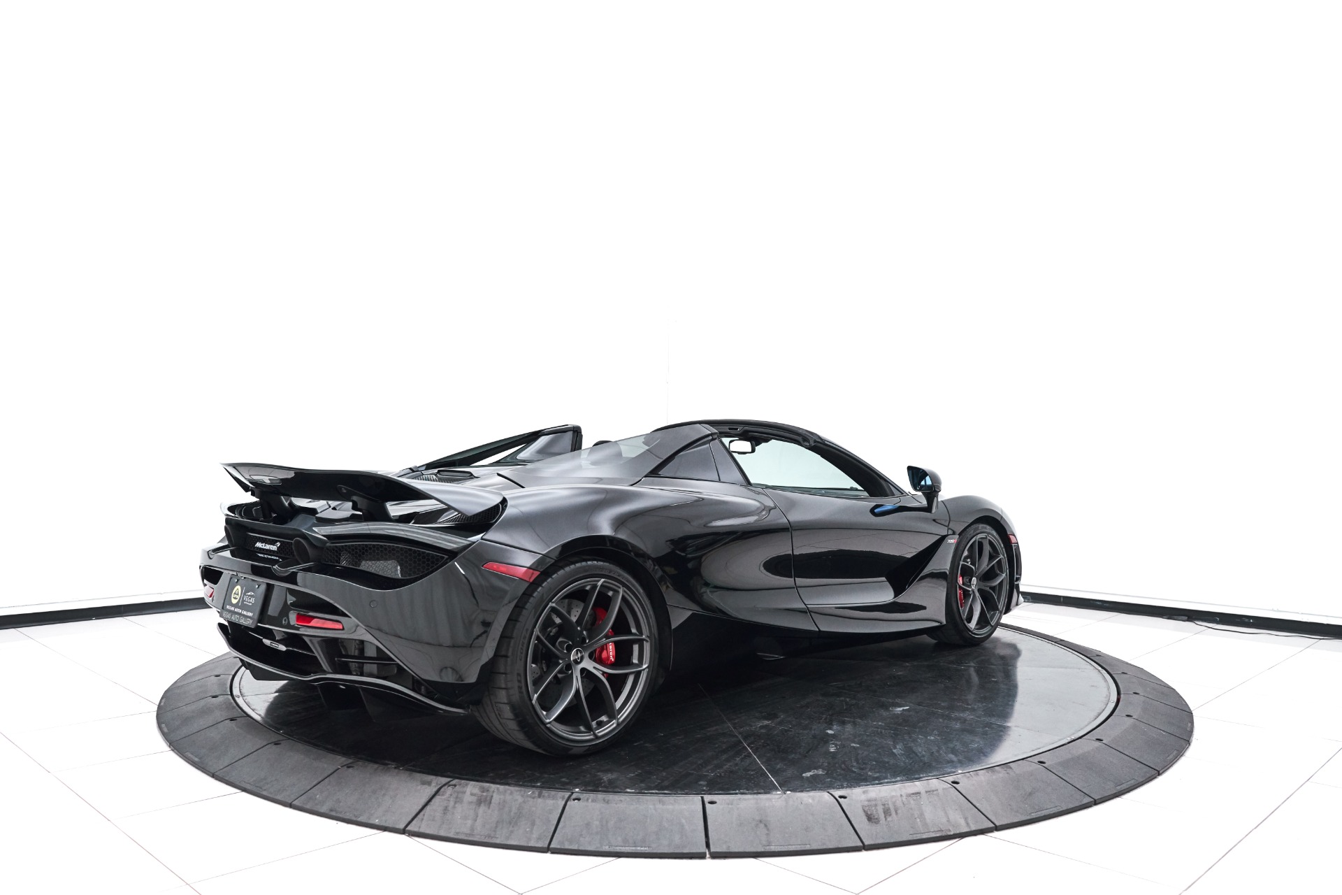 720s triple black