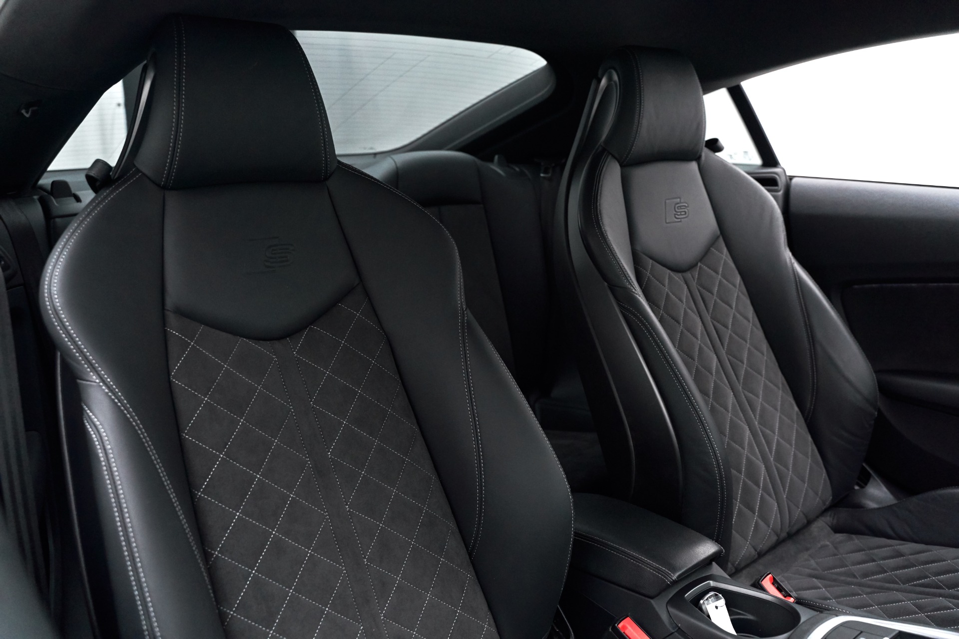 Audi tt rs online seats for sale